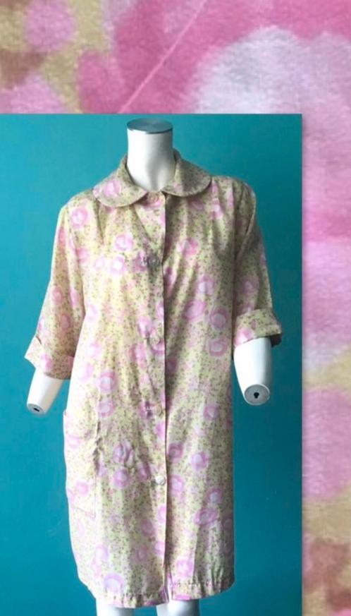 Vintage jaren 70 nachthemd geel/roze maat L, Kleding | Dames, Pyjama's, Gedragen, Maat 42/44 (L), Verzenden