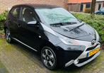 Toyota Aygo 1.0 12V Vvt-i 5drs 2015 Zwart, Auto's, Voorwielaandrijving, Stof, Zwart, Origineel Nederlands