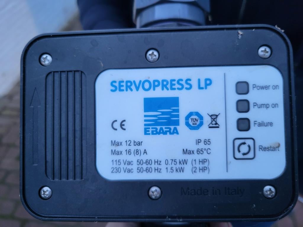 EBARA waterdrukschakelaar, Doe-het-zelf en Verbouw, Compressors, Zo goed als nieuw, 6 tot 10 bar, Minder dan 25 liter, Minder dan 200 liter/min