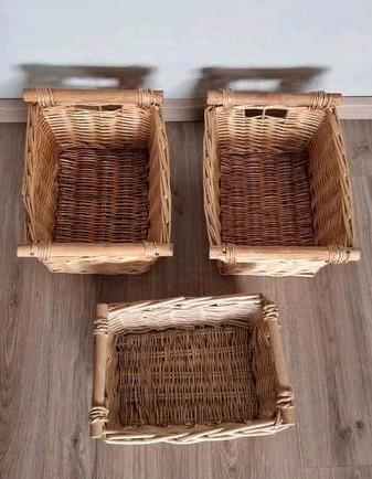 3 Rieten manden beschikbaar voor biedingen