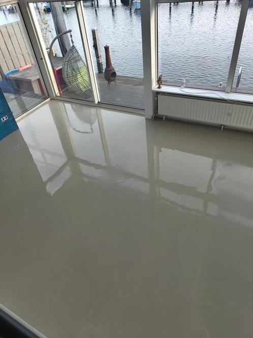 Laat uw vloer vakkundig EGALISEREN, Diensten en Vakmensen, Vloerleggers en Parketteurs, Houten vloeren, Laminaat of Parket, Vloerbewerking of Renovatie