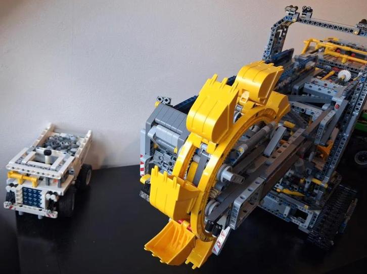 Lego 42055 Emmerwiel Graafmachine (Bucket Wheel Excavator), Kinderen en Baby's, Speelgoed | Duplo en Lego, Zo goed als nieuw, Lego