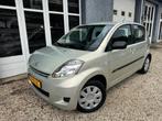 Daihatsu Sirion 2 1.3-16V Prestige UNIEK WEINIG ORIGINELE KI, Gebruikt, 4 cilinders, Beige, Bedrijf