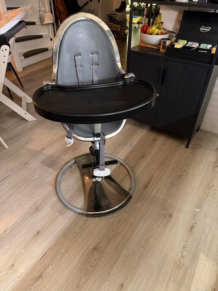 Bloom kinderstoel met accessoires, Kinderen en Baby's, Kinderstoelen, Gebruikt, Meegroeistoel, Ophalen of Verzenden