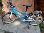 WOOM 4 blauw zgan, Fietsen en Brommers, Fietsen | Kinderfietsjes, Ophalen, Zo goed als nieuw, 20 inch of meer