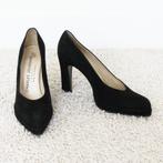 Prachtige Suede Charles Jourdan Pumps - 31 (Maat 36) € 40,-, Kleding | Dames, Schoenen, Pumps, Zwart, Charles Jourdan, Ophalen of Verzenden