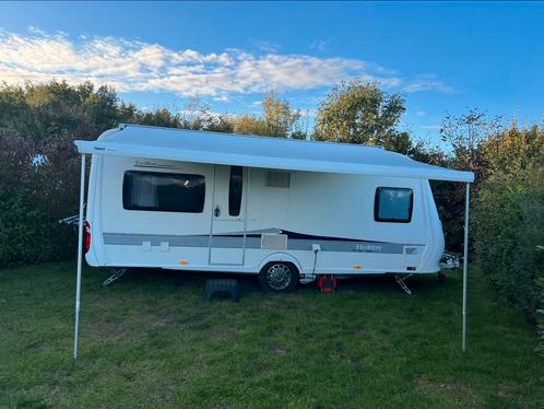 Hobby 540 UFE Excellent, Caravans en Kamperen, Caravans, Particulier, tot en met 4, 1000 - 1250 kg, Rondzit, Hobby, Luifel, Ophalen