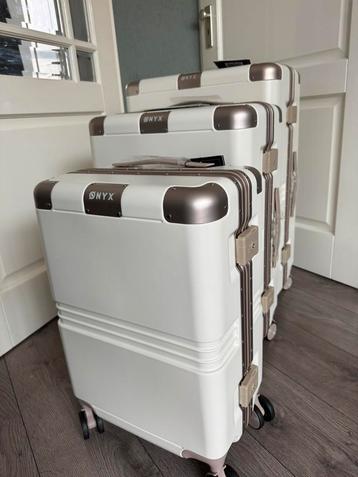 Luxe ONYX kofferset – 3-delig beschikbaar voor biedingen