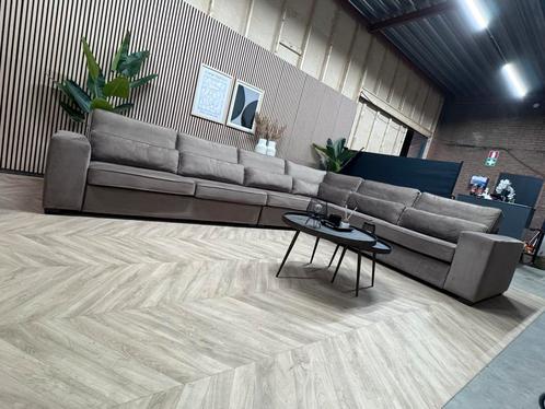 ZGAN Velvet Velours Hotel Chique Hoekbank - Taupe- 407 x 317, Huis en Inrichting, Banken | Bankstellen, Zo goed als nieuw, Hoekbank