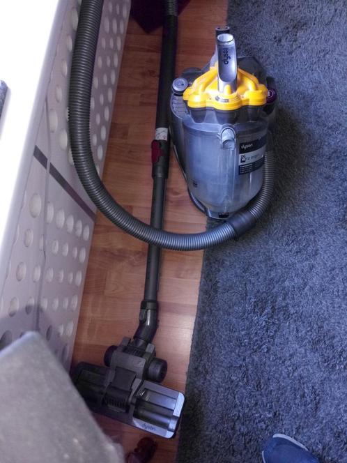 Dyson DC 19 t2 origin., Witgoed en Apparatuur, Stofzuigers, Gebruikt, Stofzuiger, 1200 tot 1600 watt, Ophalen