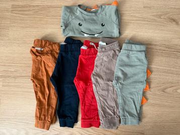 Kind lang broek en sweater maat 74/80 beschikbaar voor biedingen