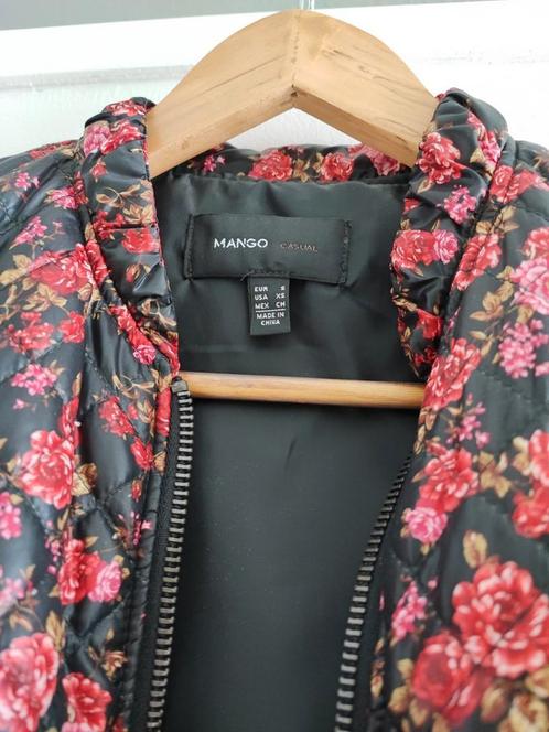 Mango flowers korte jas, Kleding | Dames, Jasjes, Kostuums en Pakken, Zo goed als nieuw, Rood, Ophalen of Verzenden
