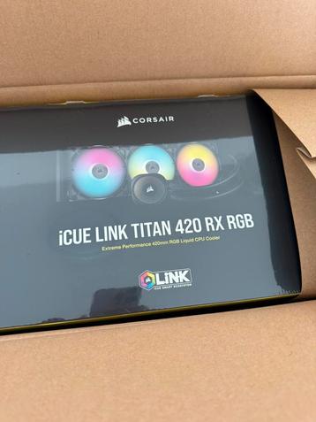 Corsair iCue link titan 420 RX RGB beschikbaar voor biedingen