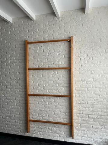 Vintage Klimrek beschikbaar voor biedingen
