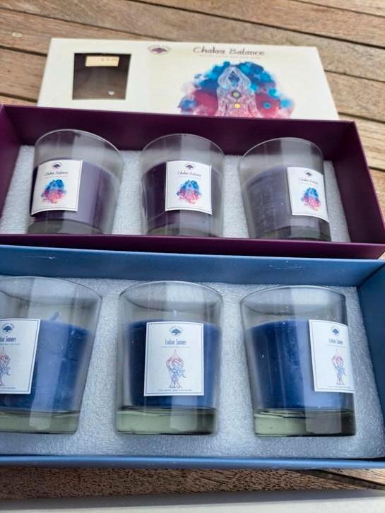 Green tree kaarsen chakra balans en indian Summer, Huis en Inrichting, Woonaccessoires | Kandelaars en Kaarsen, Nieuw, Minder dan 25 cm