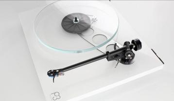 Rega Planar 3 wit met Rega Carbon open doos beschikbaar voor biedingen