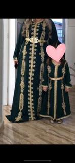Groene caftan, Kleding | Dames, Gelegenheidskleding, Maat 38/40 (M), Galajurk, Ophalen of Verzenden, Zo goed als nieuw