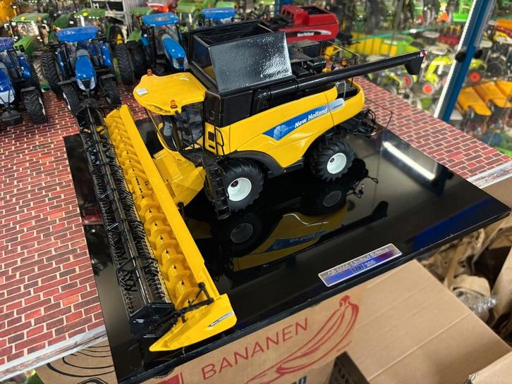 1/32 New Holland CR9090 Combine Lim.Ed. 200 stuks Formula43, Hobby en Vrije tijd, Modelauto's | 1:32, Zo goed als nieuw, Tractor of Landbouw