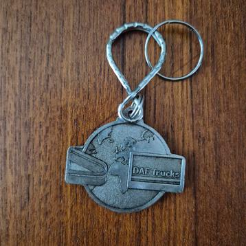 Vintage daf trucks sleutelhanger beschikbaar voor biedingen
