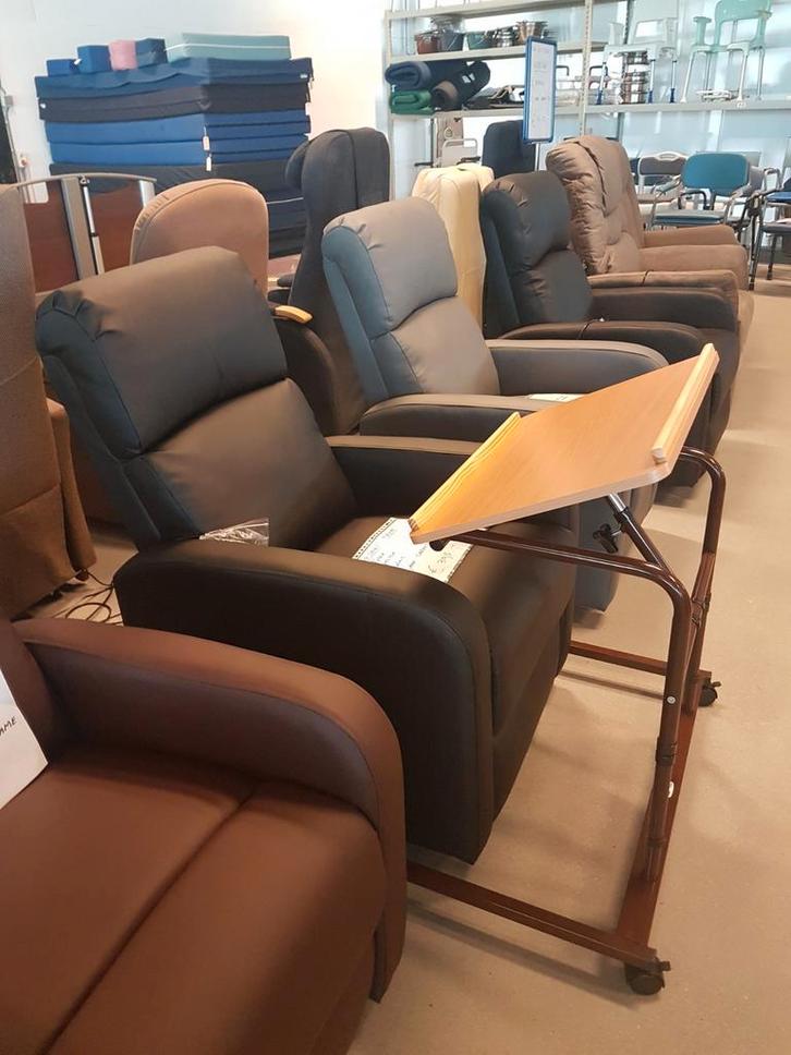 Stoelleestafel / leestafel NIEUW, Diversen, Verpleegmiddelen, Ophalen of Verzenden