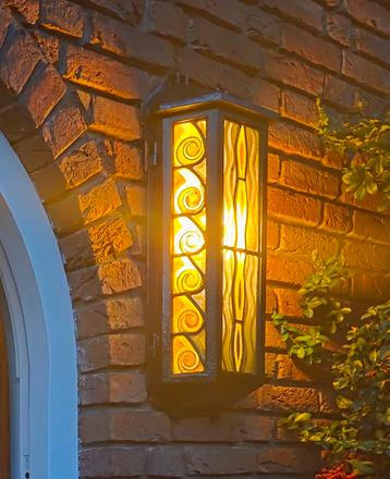 Amsterdamse school buitenlamp beschikbaar voor biedingen