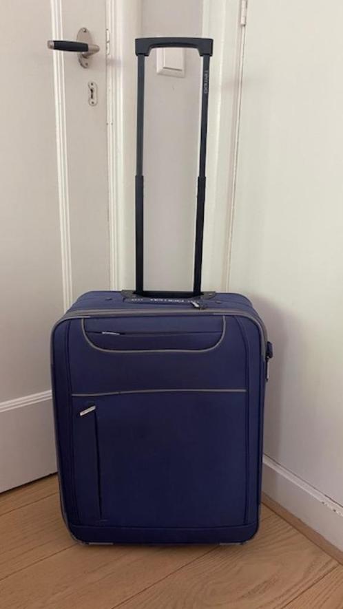 Lichtgewicht koffer voor handbagage, Sieraden, Tassen en Uiterlijk, Koffers, Zo goed als nieuw, Zacht kunststof, 50 tot 60 cm