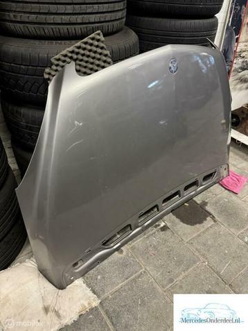 W245 B-klasse Motorkap Spatbord Spatscherm L&R kleur 748 beschikbaar voor biedingen