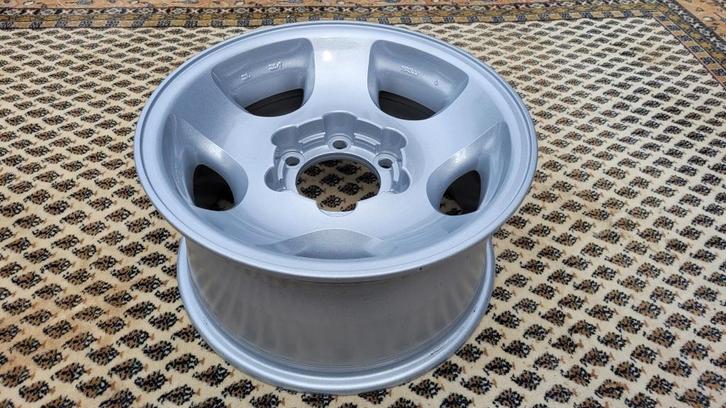 1x Land Cruiser 80 & LX450 Originele Velg 6x139.7 16" x 8J, Auto-onderdelen, Banden en Velgen, Velg(en), 16 inch, Terreinwagen