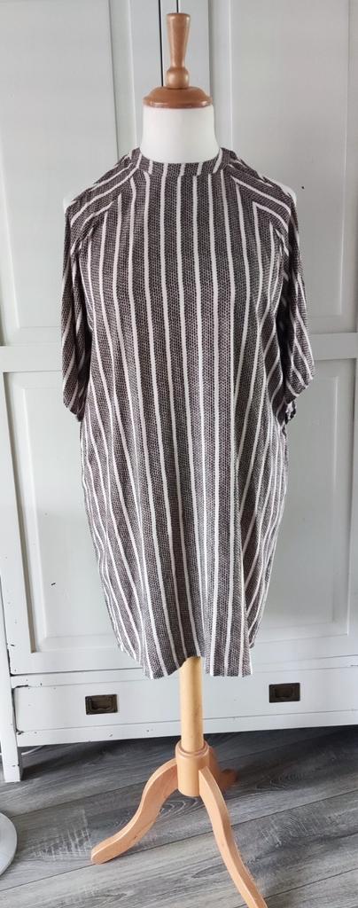 Eksept Shoeby jurk met print maat XL, Kleding | Dames, Jurken, Zo goed als nieuw, Maat 42/44 (L), Bruin, Knielengte, Ophalen of Verzenden
