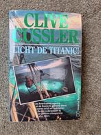 Licht de Titanic! - van Clive Cussler, Ophalen of Verzenden, Gelezen, Clive Cussler