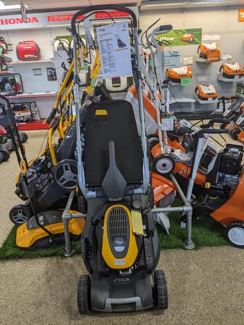 STIGA GRASMAAIER BENZINE TWINCLIP 950V, Tuin en Terras, Grasmaaiers, Nieuw, Benzine-grasmaaier, 40 t/m 49 cm, Mulchfunctie, Opvangzak