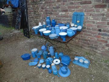 partij blauwe emaillen emaille zeef kan pot ketel beschikbaar voor biedingen