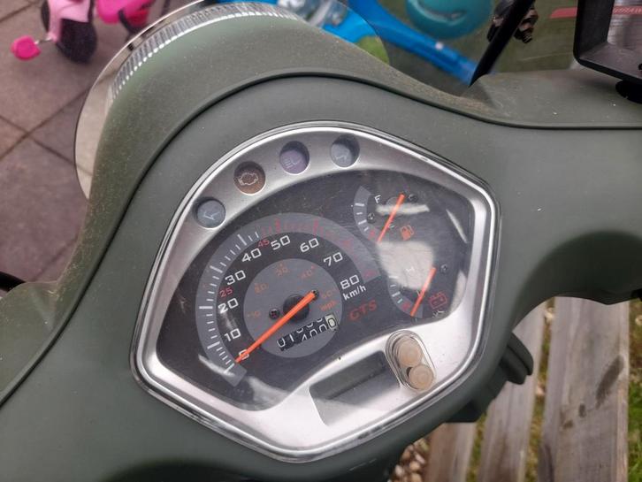 GTS Toscane leger groen, Fietsen en Brommers, Scooters | Vespa, Gebruikt, Overige modellen, Maximaal 25 km/u, Benzine, Ophalen