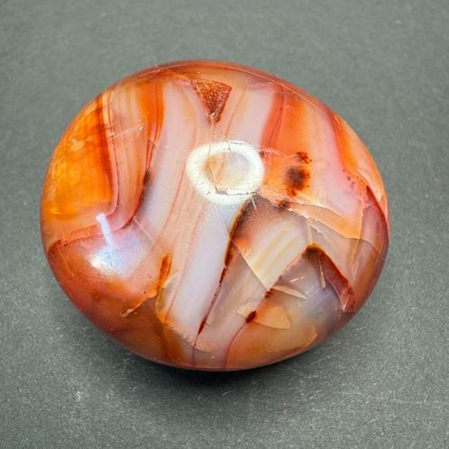 Carneool handsteen uit Madagaskar, Verzamelen, Mineralen en Fossielen, Mineraal, Ophalen of Verzenden