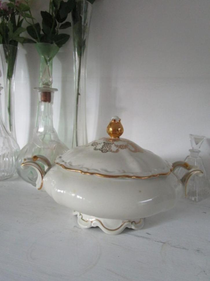 Oude soepterrine porselein goud accenten Mittereich Bavaria, Antiek en Kunst, Antiek | Servies los, Ophalen