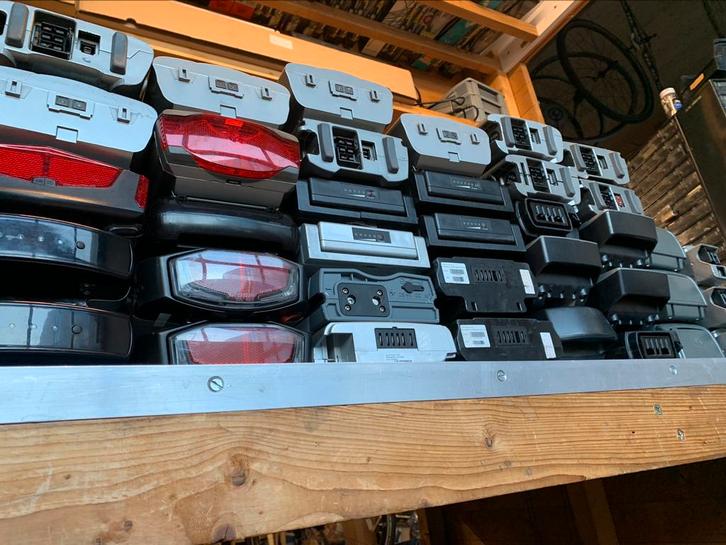 Fietsaccu-revisie - Bosch, Batavus, Cortina, Sparta en meer!, Fietsen en Brommers, Fietsaccessoires | Fietsaccu's, Zo goed als nieuw