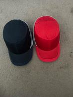Set van 2 Petten - Rood & Zwart, Ophalen of Verzenden, Zo goed als nieuw, One size fits all, Pet