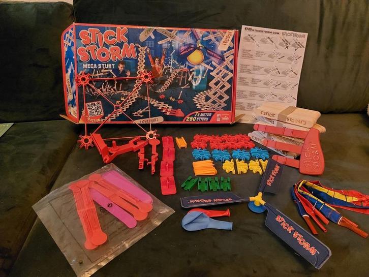 Stickstorm mega stunts - 250 sticks / 7,5 meter, Kinderen en Baby's, Speelgoed | Bouwstenen, Zo goed als nieuw, Overige merken
