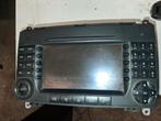 Radio  uit mercedes  met systeem  om te navigeren, Ophalen of Verzenden, Gebruikt