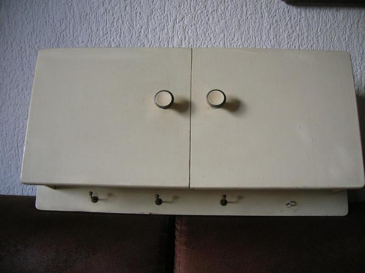 keukenkastje oude verf handdoekenrekje met gordijnrailtje, Antiek en Kunst, Curiosa en Brocante, Ophalen of Verzenden