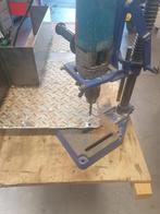 sterke bosch boormachine met statief, Klopboormechanisme, Ophalen, Boormachine, Gebruikt