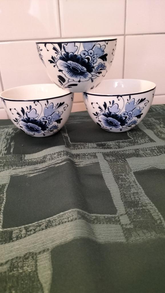 3 Kommen servies Dutch Floral -Origineel 13 / 9 cm Nieuw, Huis en Inrichting, Keuken | Servies, Nieuw, Kom(men), Overige stijlen