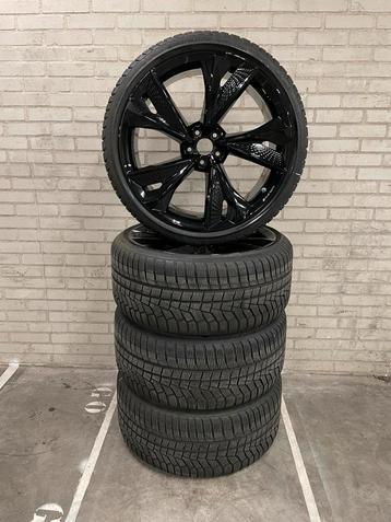 Originele Audi RS6 C8 Winterset Hankook 285/30 R22 beschikbaar voor biedingen