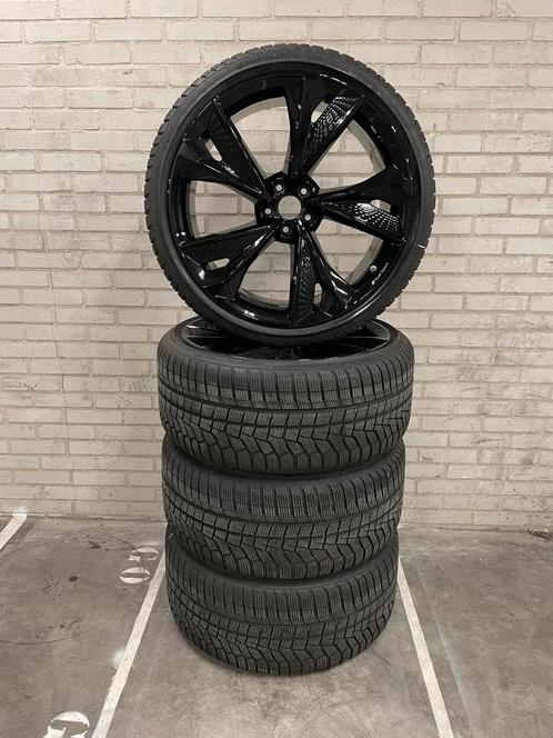 Originele Audi RS6 C8 Winterset Hankook 285/30 R22, Auto-onderdelen, Banden en Velgen, Banden en Velgen, Winterbanden, Overige maten