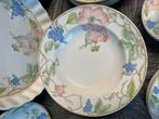 Serviesdelen Seltmann Weiden, roze bloemen, blauwe druiven., Antiek en Kunst, Antiek | Servies compleet, Ophalen of Verzenden