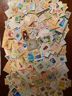 4 kg Japanse kantoorpost - gevarieerd onafgeweekt, Postzegels en Munten, Postzegels | Volle albums en Verzamelingen, Ophalen of Verzenden