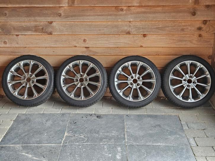 Ford Fiësta Vignale MK8/8.5 17" velgen met All Season banden, Auto-onderdelen, Overige Auto-onderdelen, Ford, Gebruikt, Ophalen