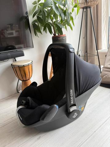 Maxi cosi met isofix i size beschikbaar voor biedingen