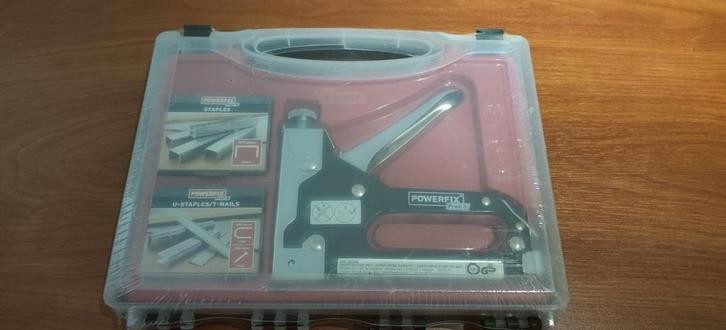 Powerfix Profi Handtacker Set, Doe-het-zelf en Verbouw, Gereedschap | Handgereedschap, Nieuw, Ophalen of Verzenden
