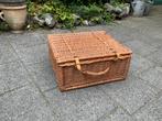 Rieten mand met deksel en leren riempjes, Ophalen, Rechthoekig, Riet